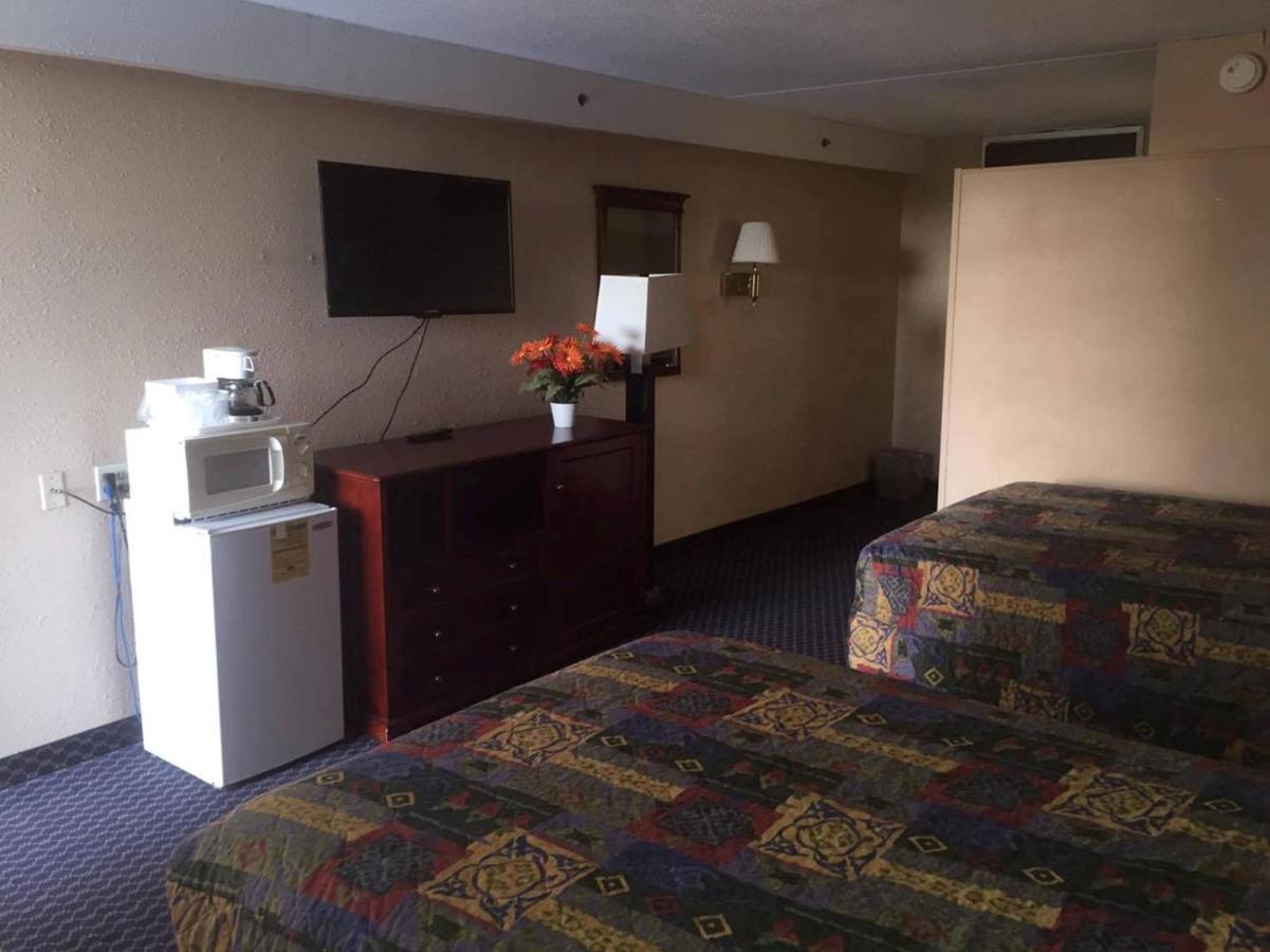 Travel Inn Питърсбърг Екстериор снимка