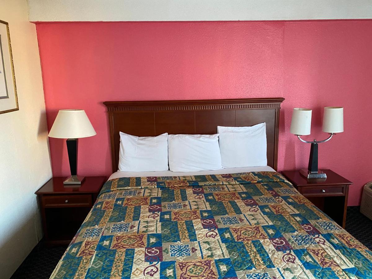 Travel Inn Питърсбърг Екстериор снимка