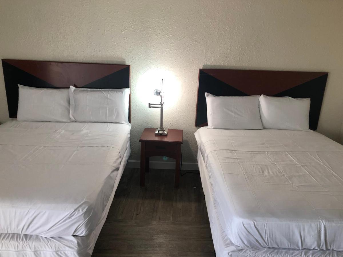 Travel Inn Питърсбърг Екстериор снимка