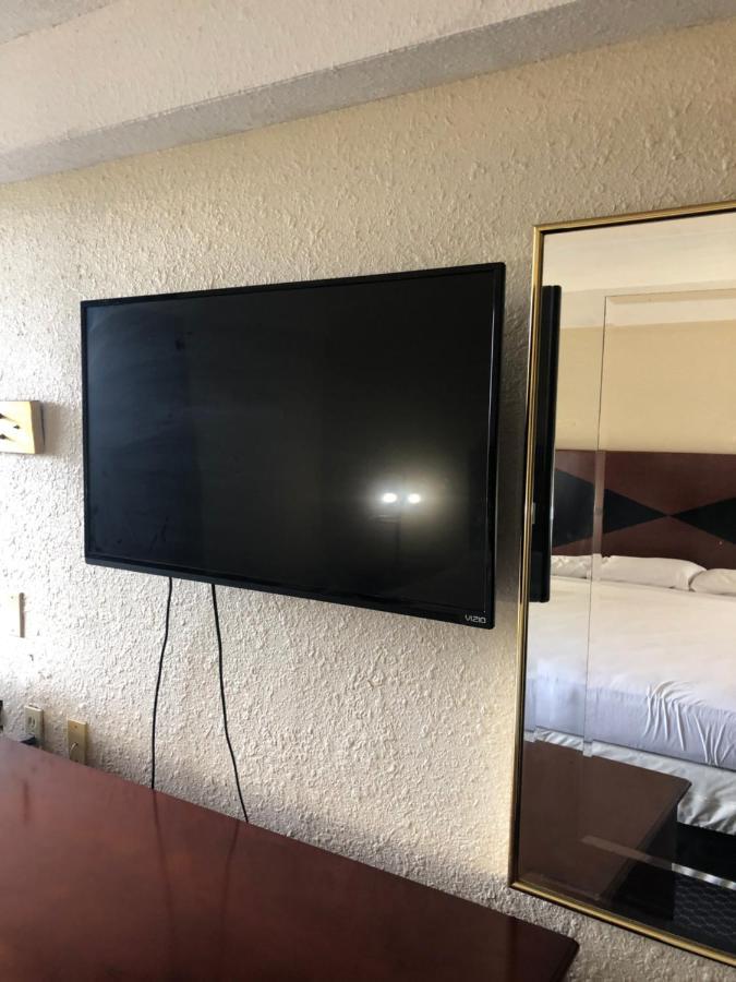 Travel Inn Питърсбърг Екстериор снимка